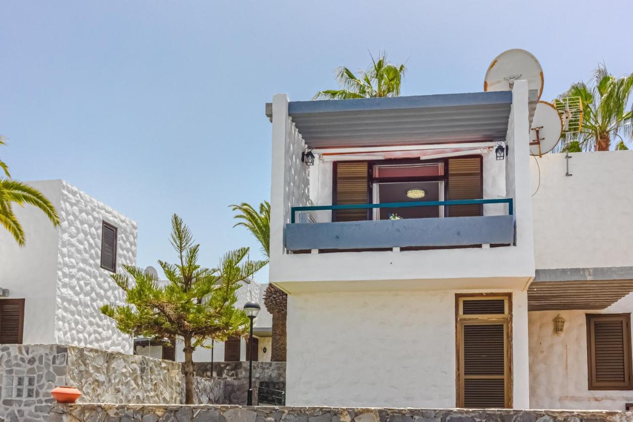 Apartment Apart America - 150 Meters From The Beach, Free Wi-Fi Arona  Kültér fotó