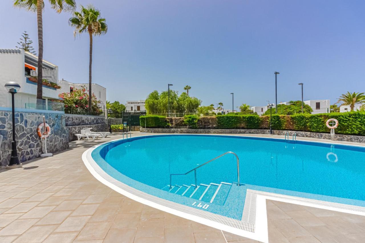 Apartment Apart America - 150 Meters From The Beach, Free Wi-Fi Arona  Kültér fotó