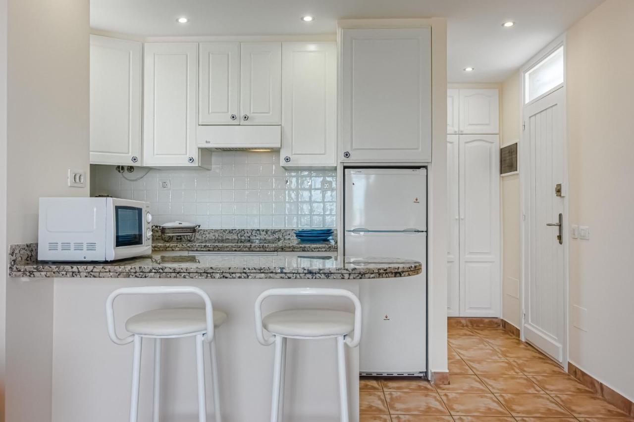 Apartment Apart America - 150 Meters From The Beach, Free Wi-Fi Arona  Kültér fotó